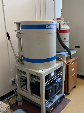 Gamma detector in the Canadian CTBT particulate lab